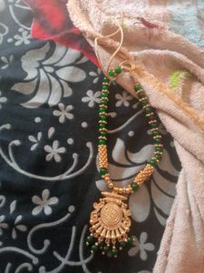 Green &amp; Gold Necklace