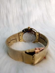 FOREST Men Black Dial &amp; Gold Toned