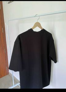 Unisex BASIC Black Tshirt
