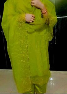 Kurta Pant And Dupatta Set