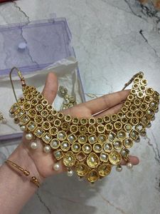 Rhinestone And Pearl Jewellery Set