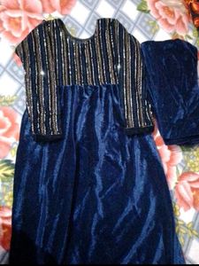 Combo Bachchi Ka Navy Blue Suit & Green Top