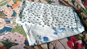 Floral Print Double Bedsheet With 2 Pillow Cover