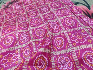 Vibrant Pink Bandhani Dupatta - 2.5m