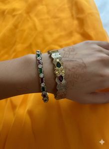 Set of 2 Gold Bangles