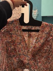 Floral Ruffle Crop Top