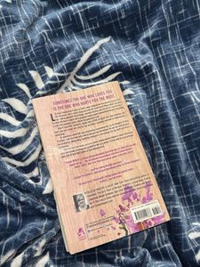 IT ENDS WITH US (COLLEEN HOOVER)