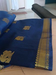 Elegant Blue &amp; Gold Saree with blouse
