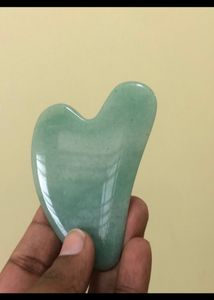 Oriflame Gua Sha And Jade Roller Set.