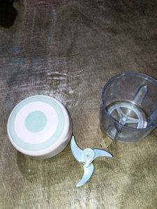 Mini chopper charging choppe