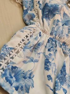 Floral Lace Sleeve Top