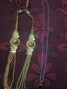 Elegant Gold-Tone Necklace