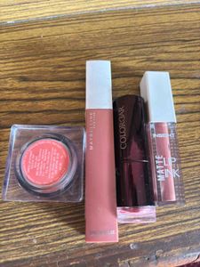 Set Of 3 Lipsticks &amp; A Blush