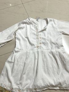 White Embroidered Kurta