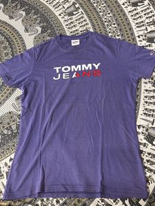 TOMMY HILFIGER authentic tshirt unused