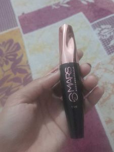MARS Volumising Smudge &amp; Waterproof Mascara Black