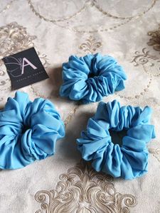 Blue Scrunchie Set 3 🆕✨
