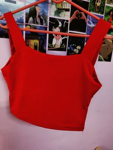 Urbanic Red Crop Top🍒