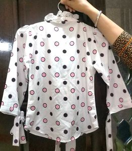 Fashionable Top For Girls