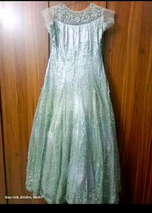 ❄️❄️❄️ Beautiful Silver Gown ❄️❄️❄️