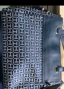 Tommy Hilfiger Satchel