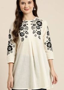 Floral Embroidered Tunic Top
