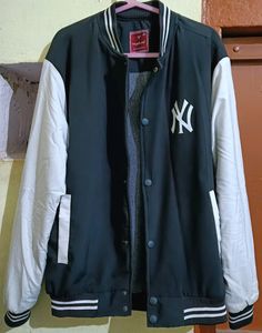 Varsity Mens Jacket 🧥