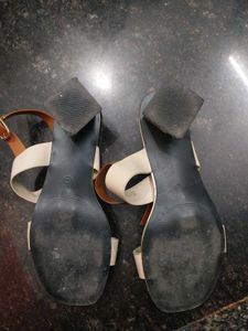 Zudio Block Heel