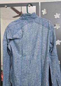 Levi&#39;s Textured DenimStyle Shirt [PRICE NEGOTIABL