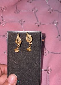 Elegant Gold Jhumka Earrings