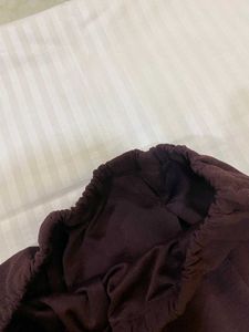 Skirt waist elasticated