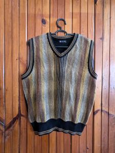 Unisex Sleeveless Pullover
