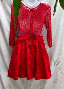 VN. GORGEOUS PARTY DRESS