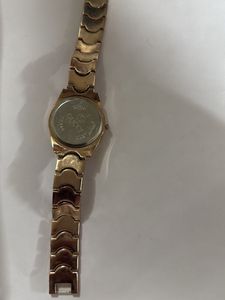 Elegant Gold-Tone Ladies Watch