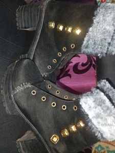 Stylish Black Heeled Boots