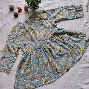 Floral Print Tunic Top