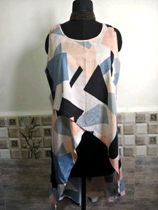 Abstract Print Sleeveless Top L/XL 38-40 in