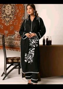 Pakistani Embroidered Kurta Set