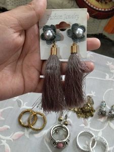 5 Earrings With 3 Bangles Combo Set