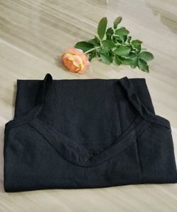 Black V-Neck Cami Top🧡