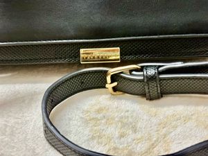 Vanheusen Chic Black Crossbody Bag