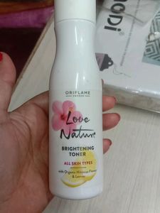 Oriflame Love Nature Brightening Toner