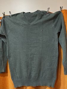 Tommy Hilfiger V-Neck Sweater