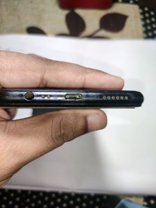 REALME 2