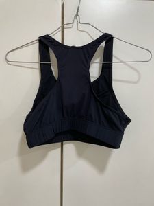 Stylish Black Sports Bra