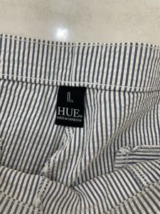 HUE Pinstripe Trousers: Comfort Meets Chic! ✨🥂