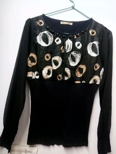 🖤 Top
