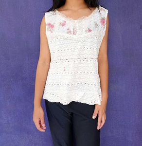 Women Tops