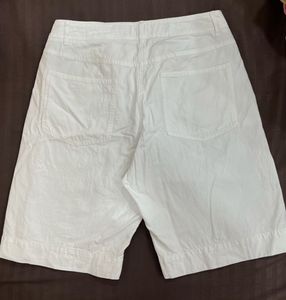 Hartford White Bermuda Shorts