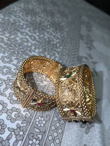Gold Kada Bangles